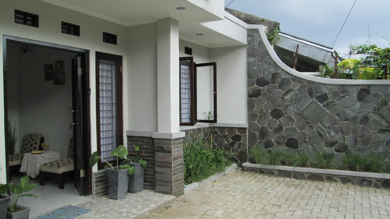 Photo of Patio Balcony in Sukajadi