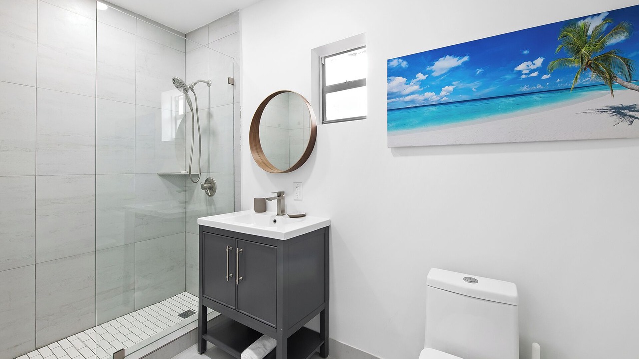 Photo of Bathroom in Lauderdale Beach