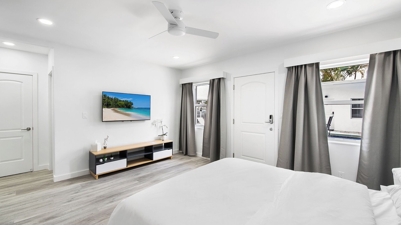 Photo of Others in Lauderdale Beach