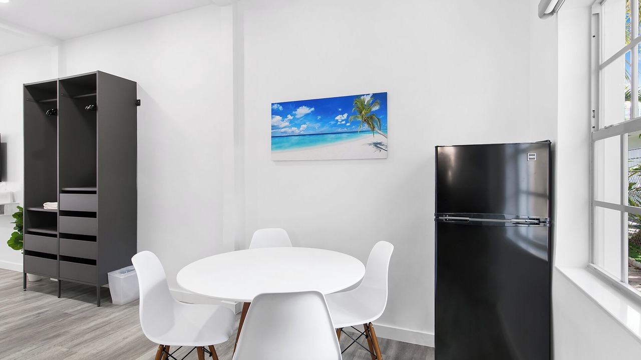 Photo of Others in Lauderdale Beach