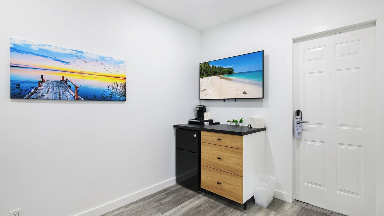 Photo of Bedroom in Lauderdale Beach