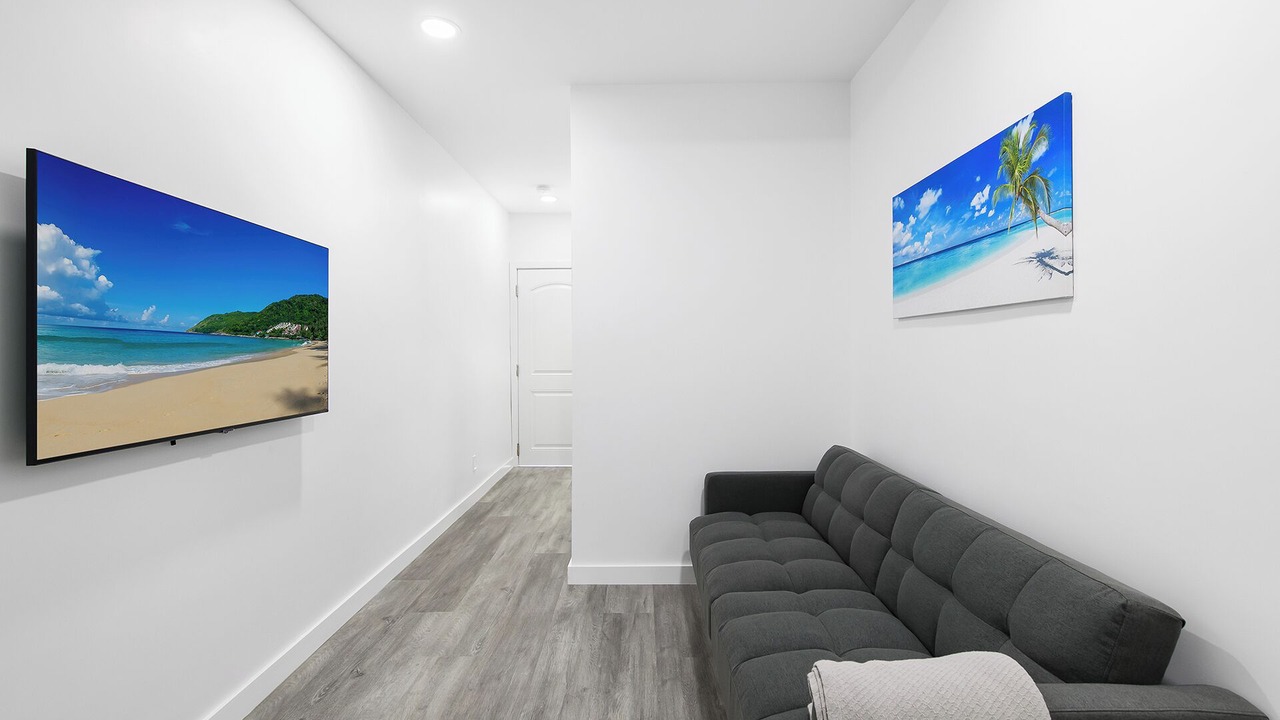 Photo of Others in Lauderdale Beach