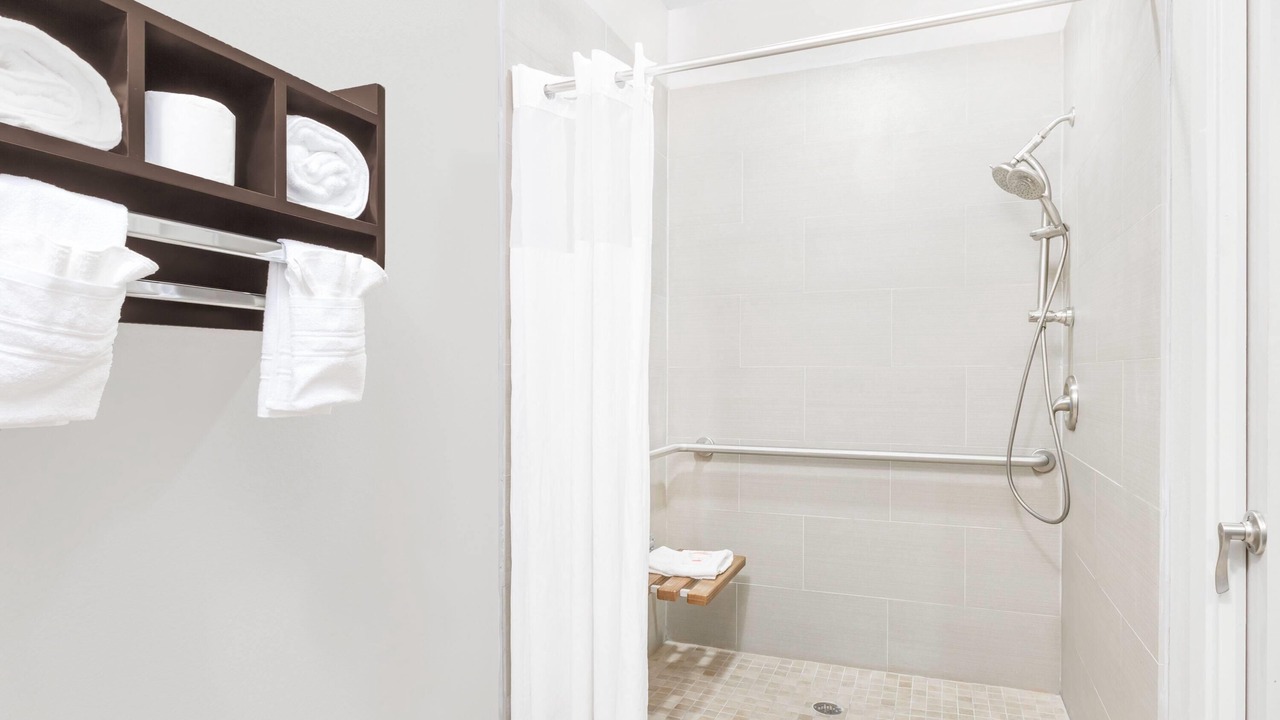 Photo of Bathroom in Madisonville