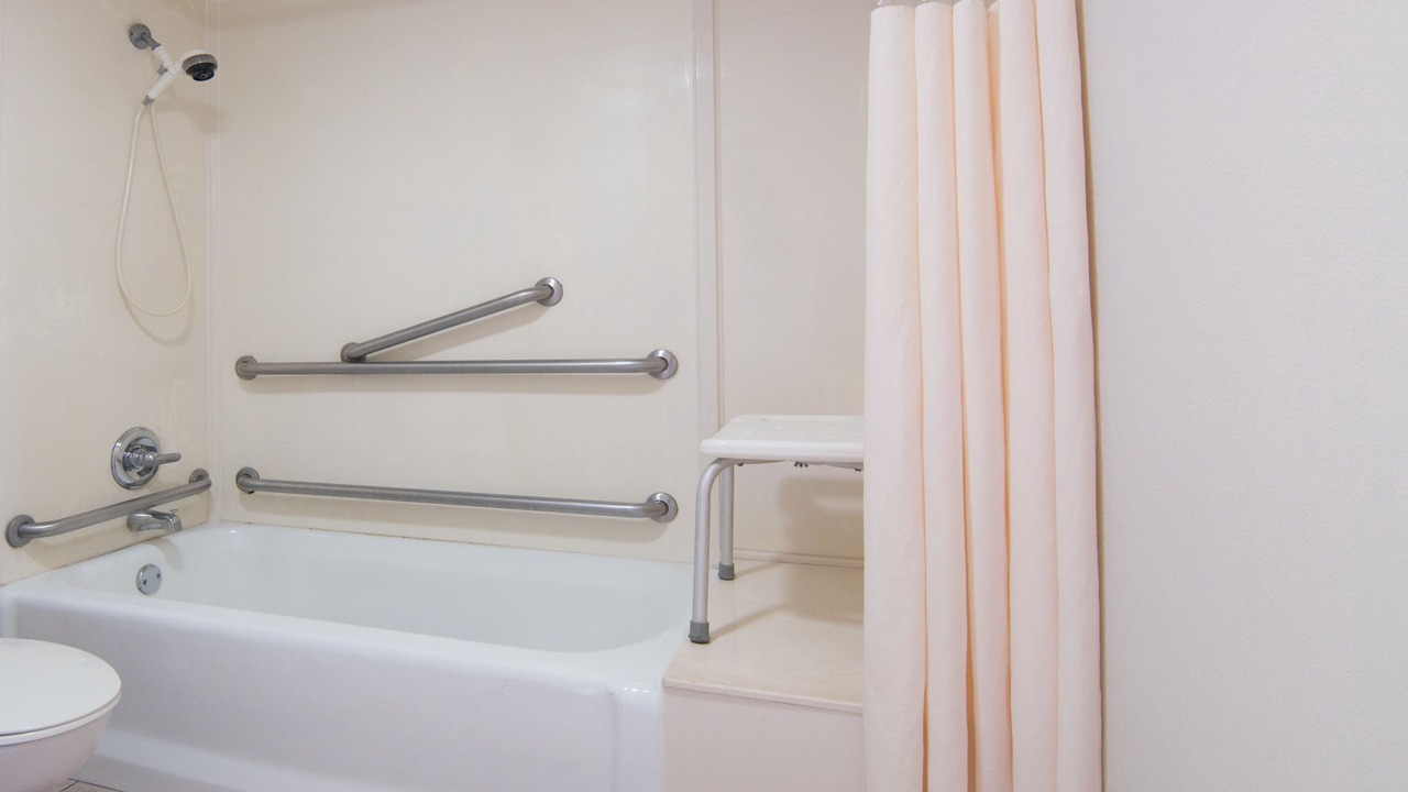 Photo of Bathroom in Madisonville