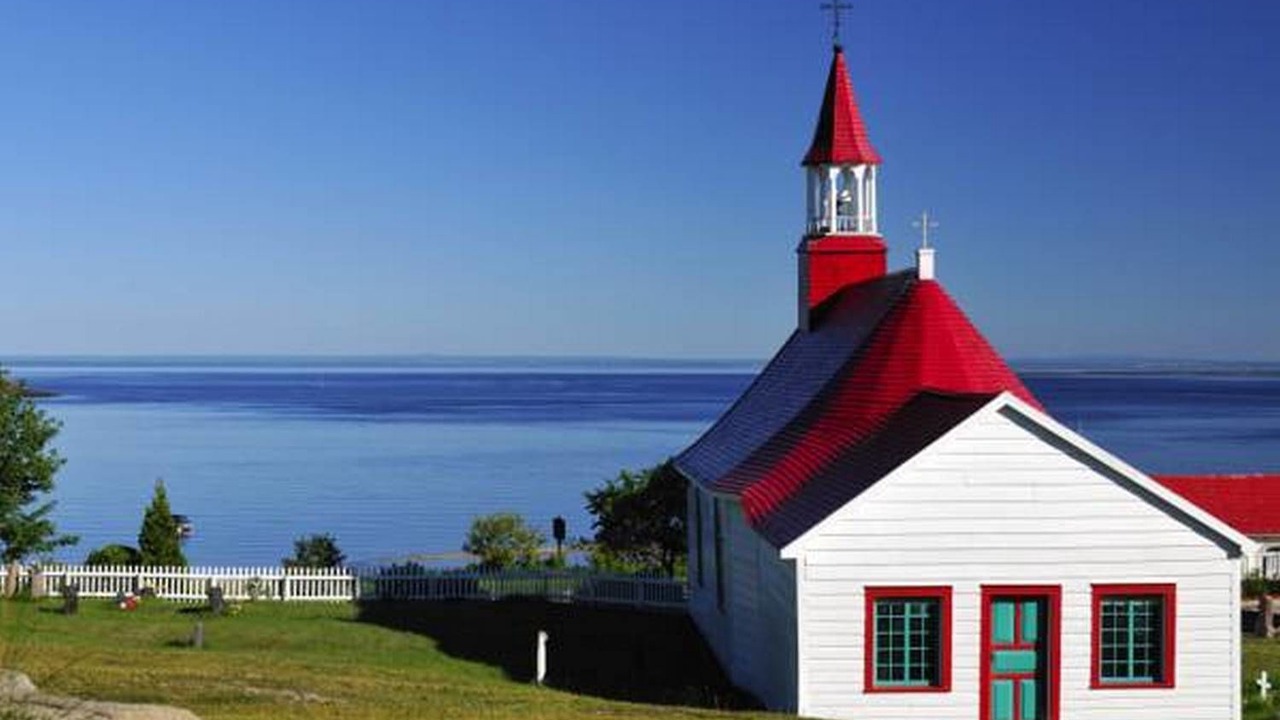 Photo of Buildings in Tadoussac