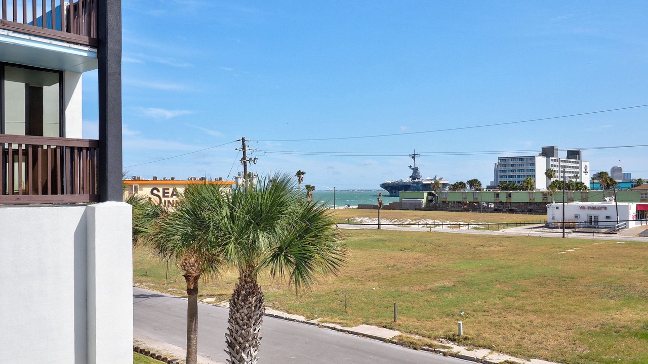 Photo of Patio Balcony in North Beach