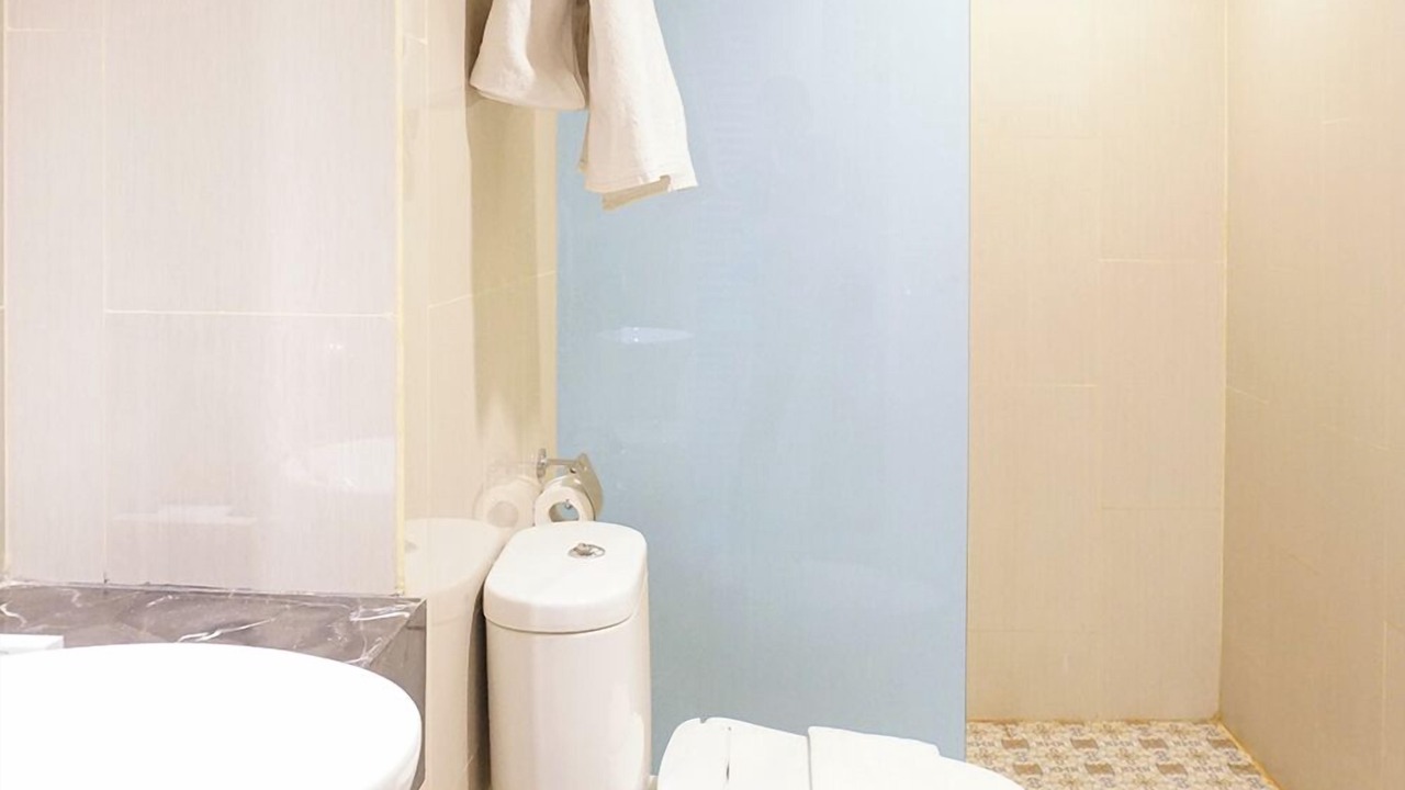Photo of Bathroom in Chinatown