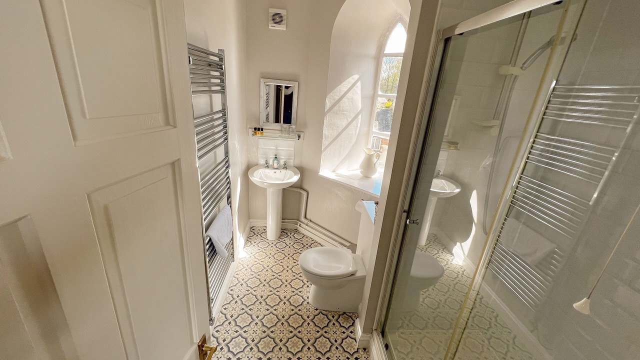 Photo of Bathroom in Sibford Gower