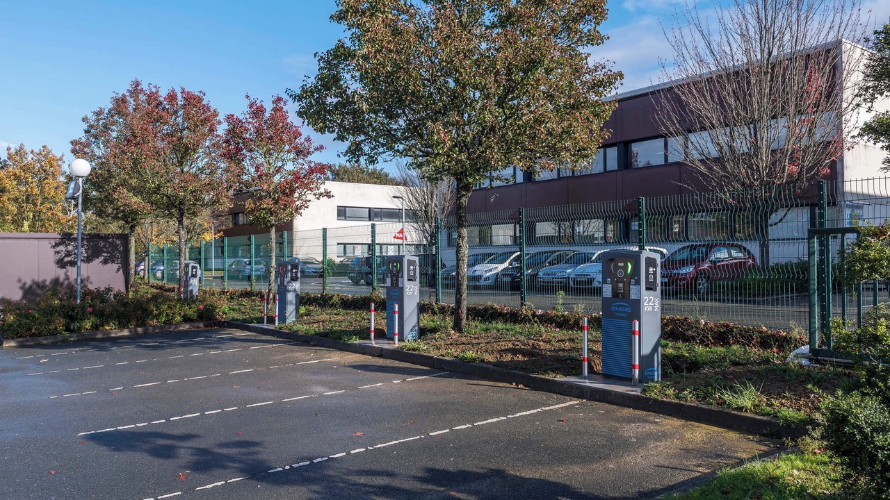 Photo of Others in Change