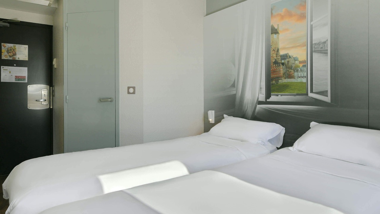 Photo of Bedroom in Saint-Saturnin