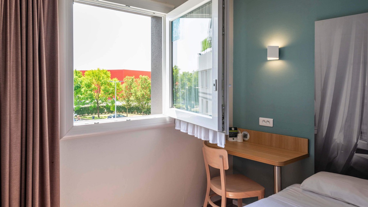 Photo of Bedroom in Montauban