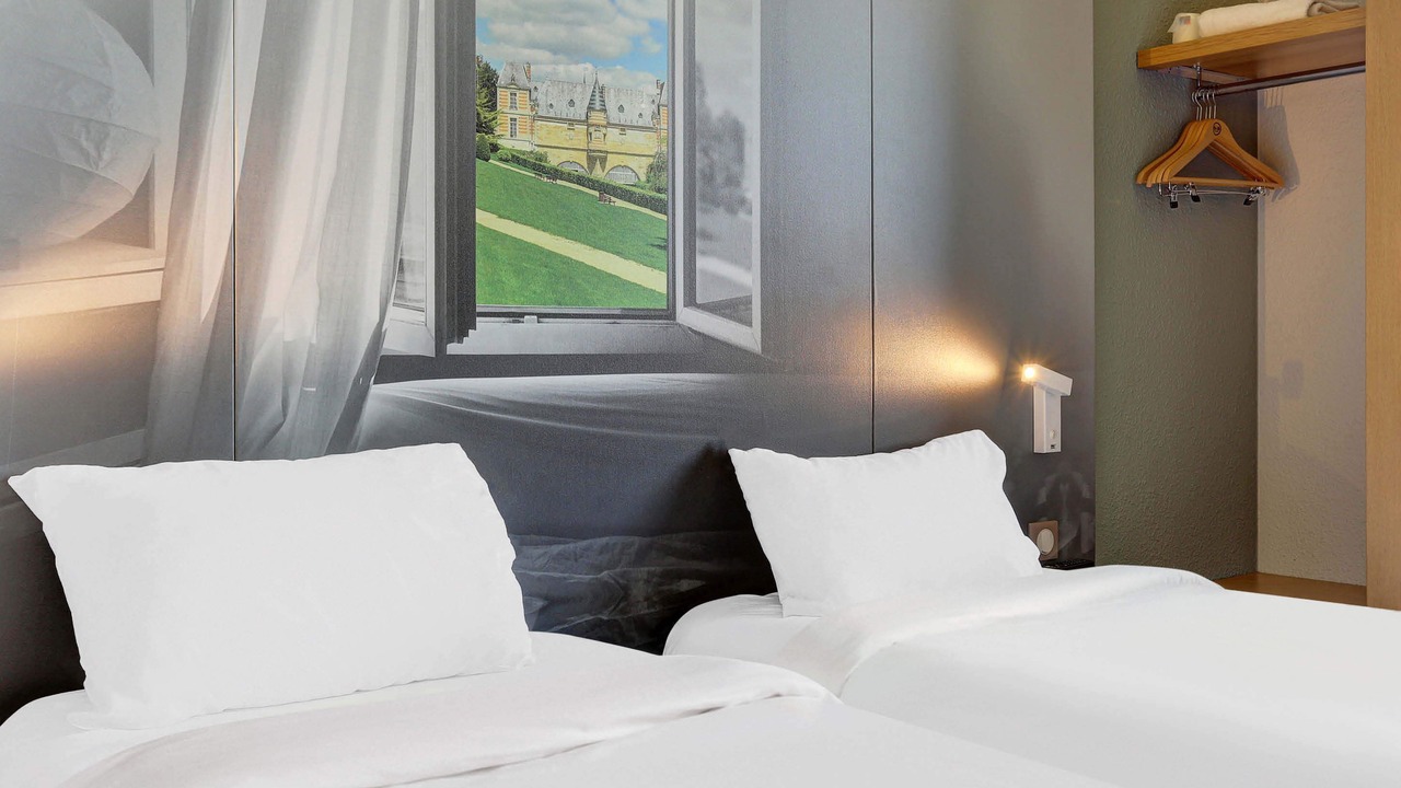 Photo of Bedroom in Chalons-en-Champagne