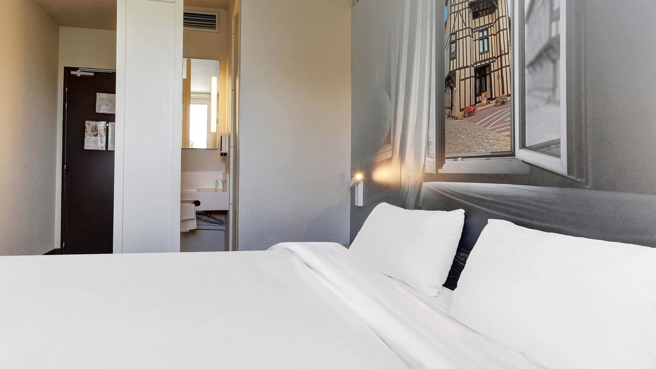 Photo of Bedroom in Chalons-en-Champagne