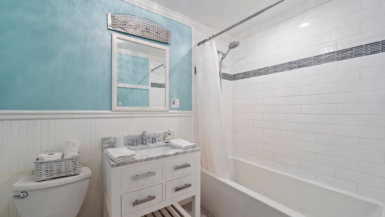 Photo of Bathroom in Kill Devil Hills