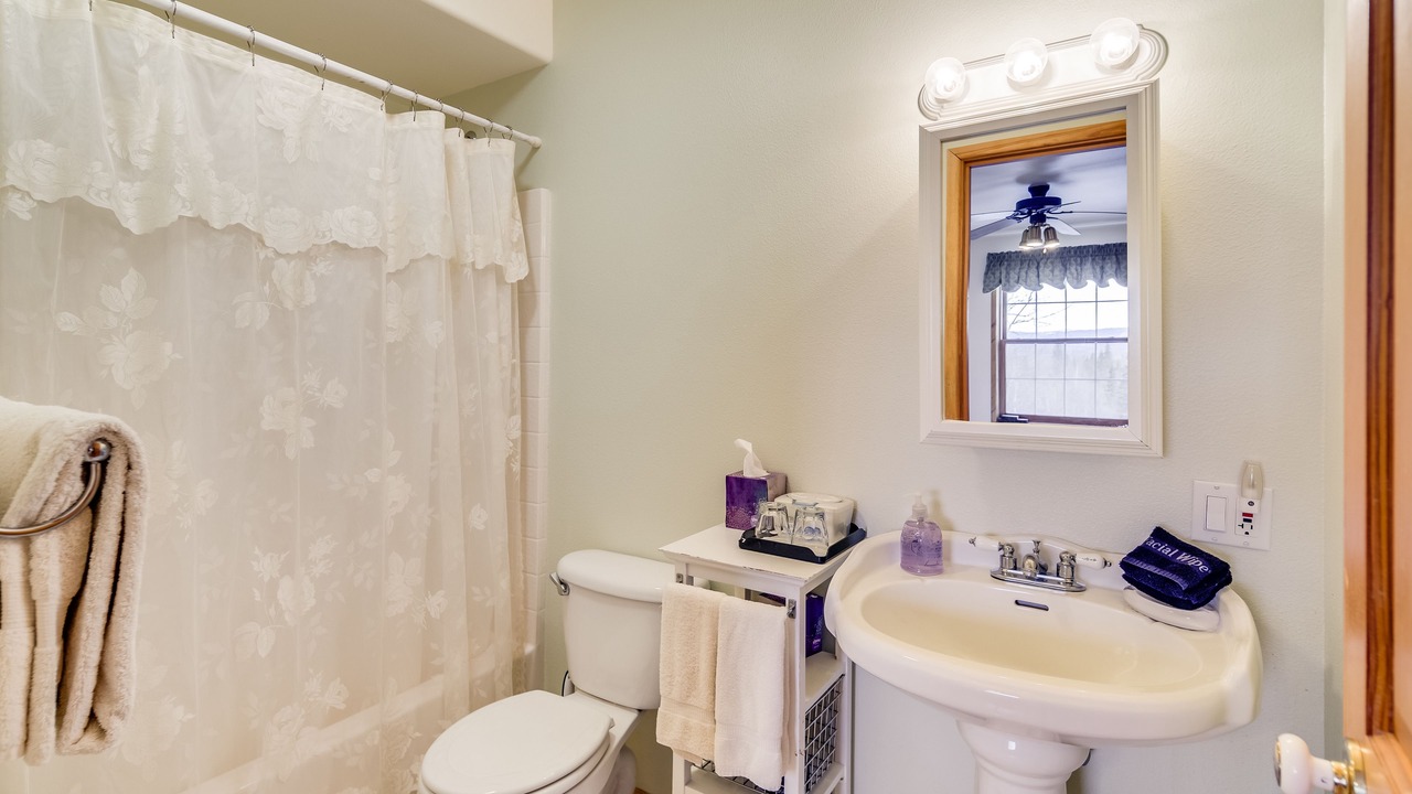 Photo of Bathroom in Talkeetna