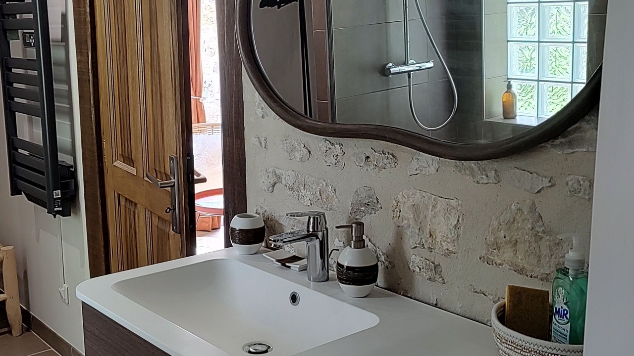 Photo of Bathroom in Limetz-Villez