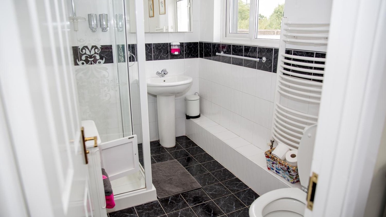 Photo of Others in Arnos Grove