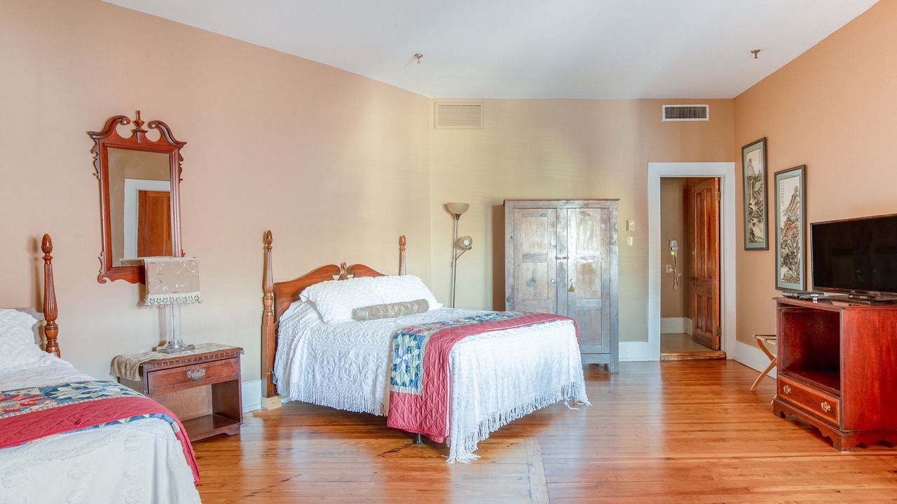 Photo of Bedroom in Abbeville