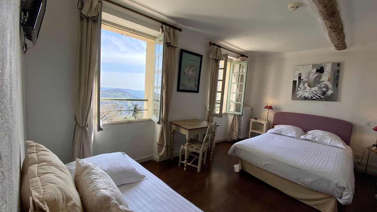 Photo of Bedroom in Grasse