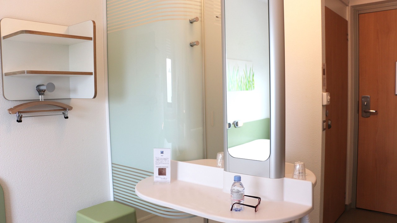 Photo of Bathroom in Castelnaudary