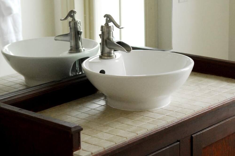 Photo of Bathroom in Fergus