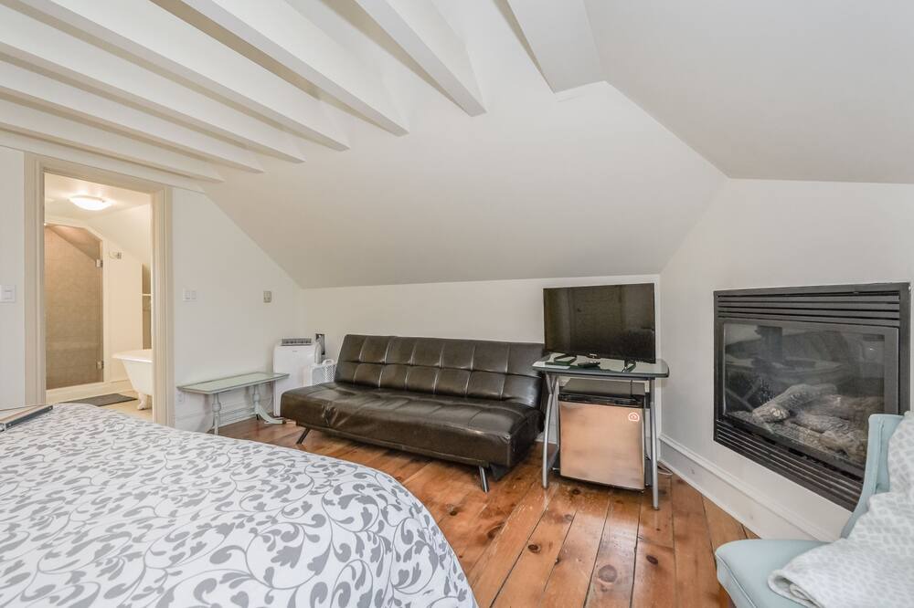 Photo of Bedroom in Fergus