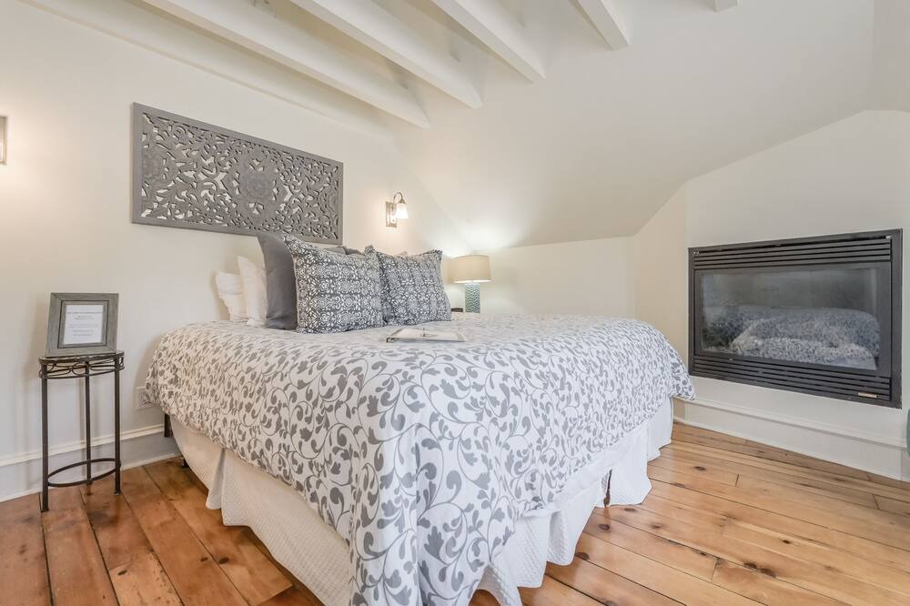 Photo of Bedroom in Fergus