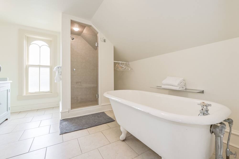 Photo of Bathroom in Fergus
