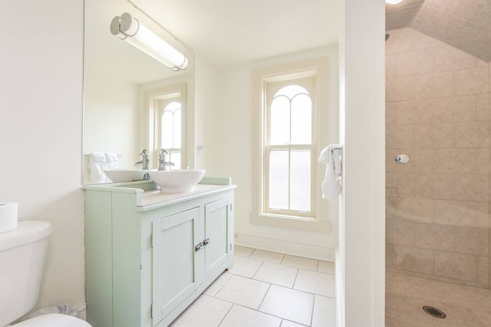 Photo of Bathroom in Fergus
