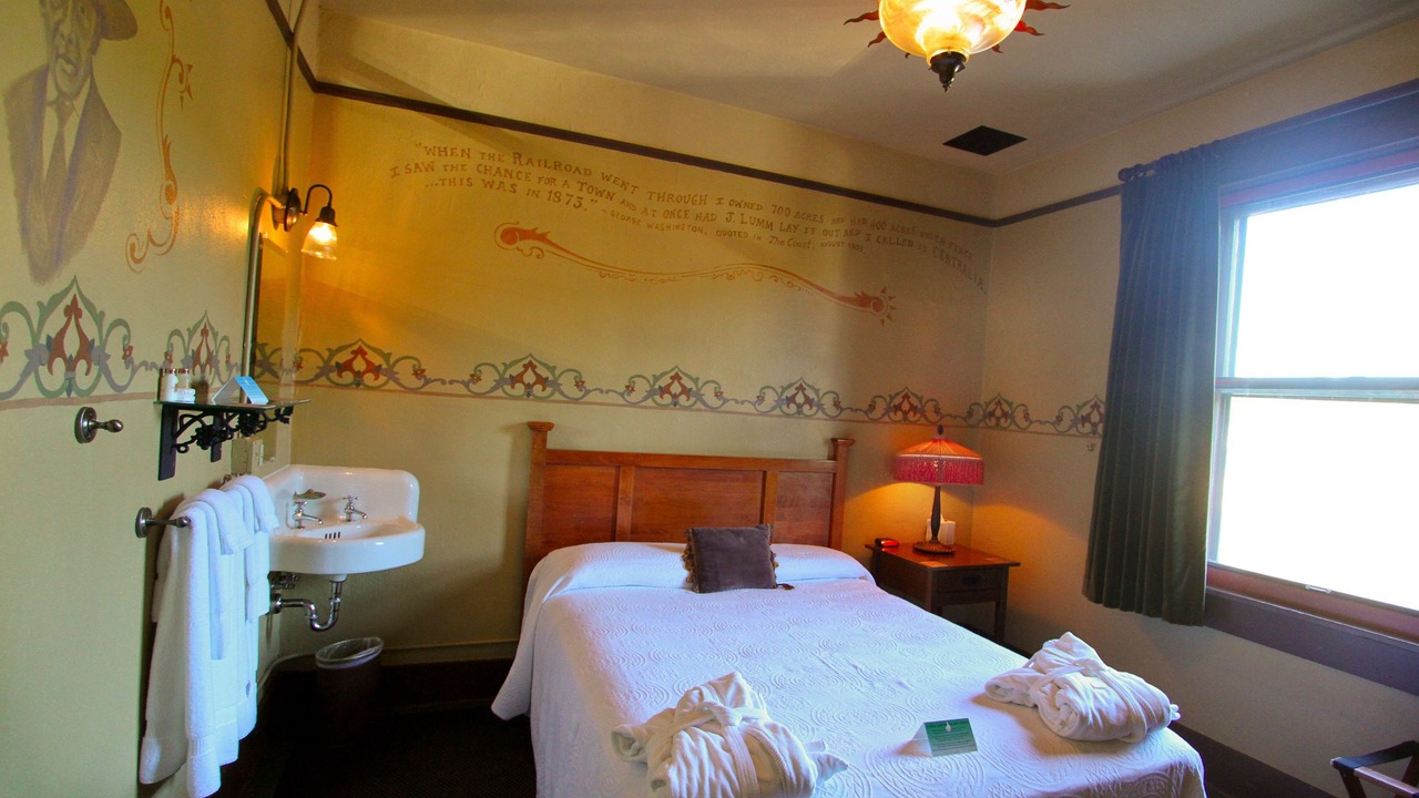 Photo of Bedroom in Centralia