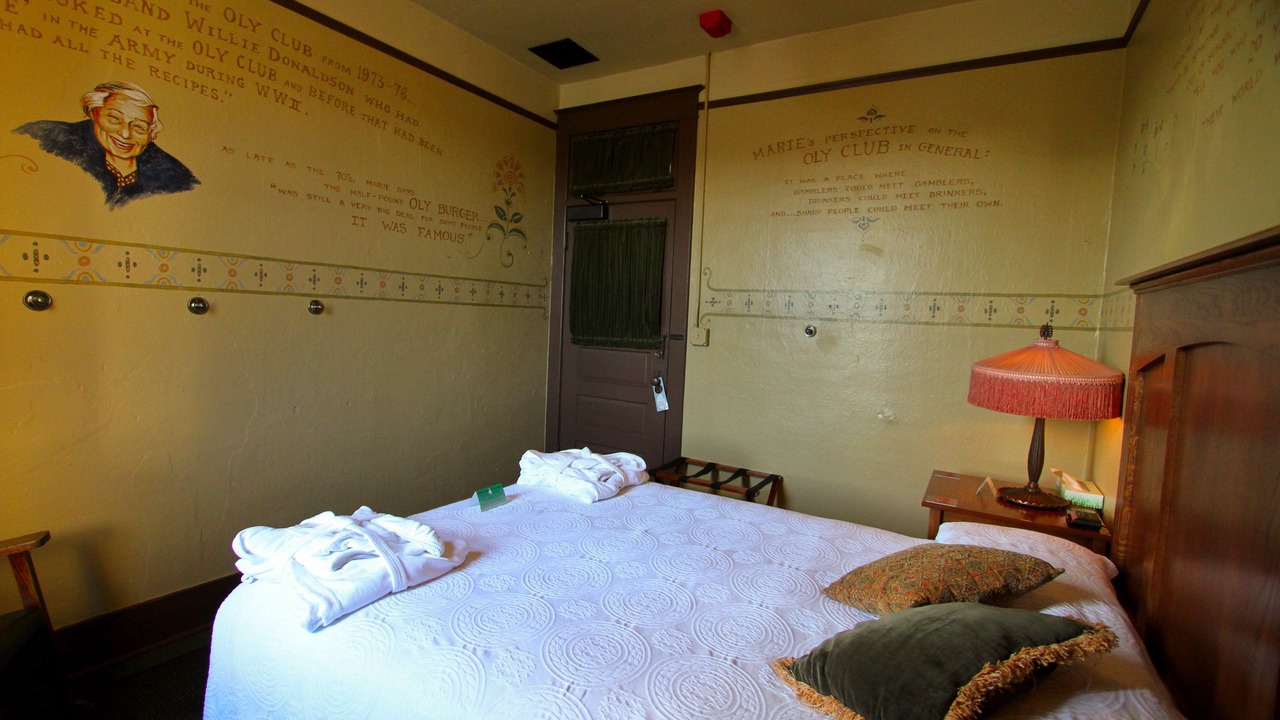 Photo of Bedroom in Centralia