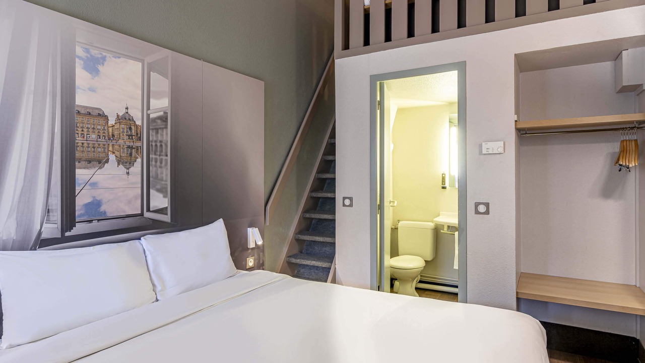 Photo of Bedroom in Villenave-d'Ornon