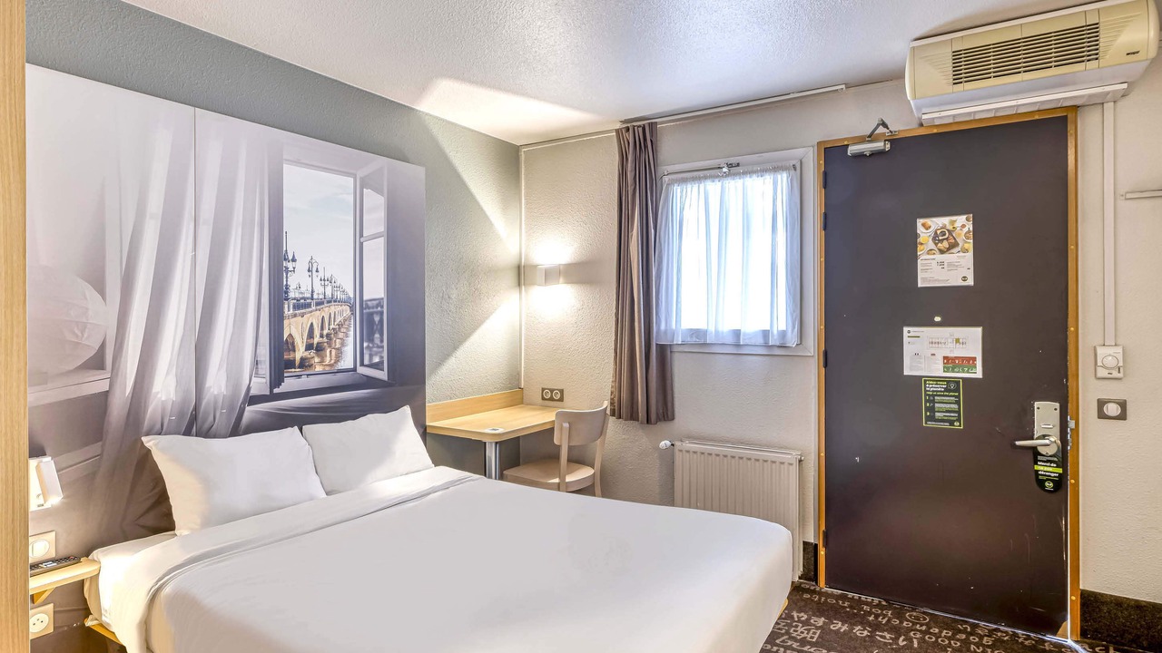 Photo of Bedroom in Villenave-d'Ornon