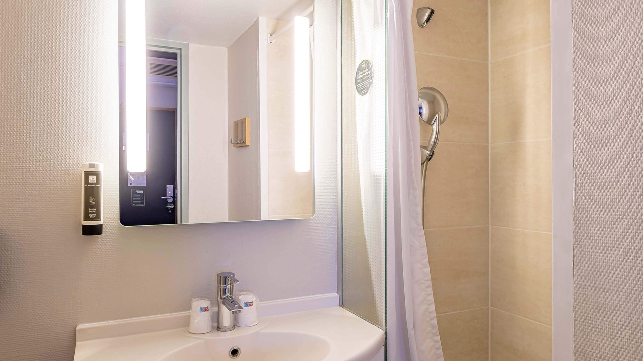 Photo of Bathroom in Villenave-d'Ornon