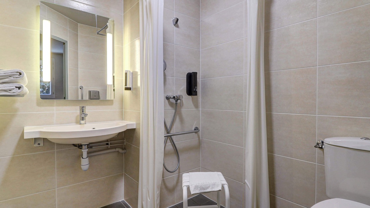 Photo of Bathroom in Savigny-les-Beaune