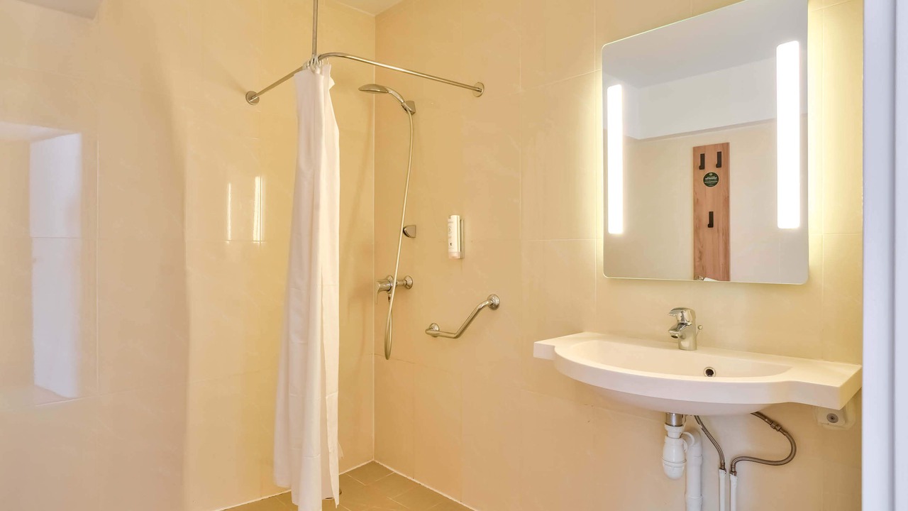 Photo of Bathroom in Malakoff