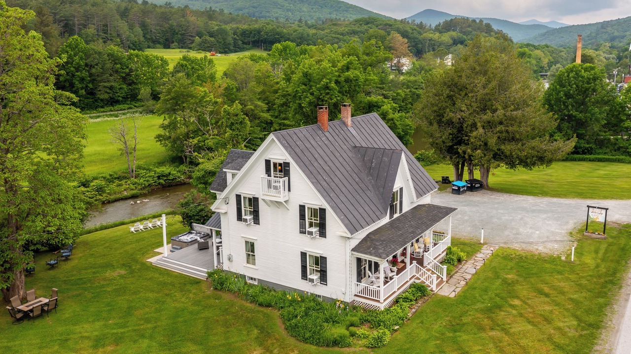 Photo of Outdoor in Woodstock