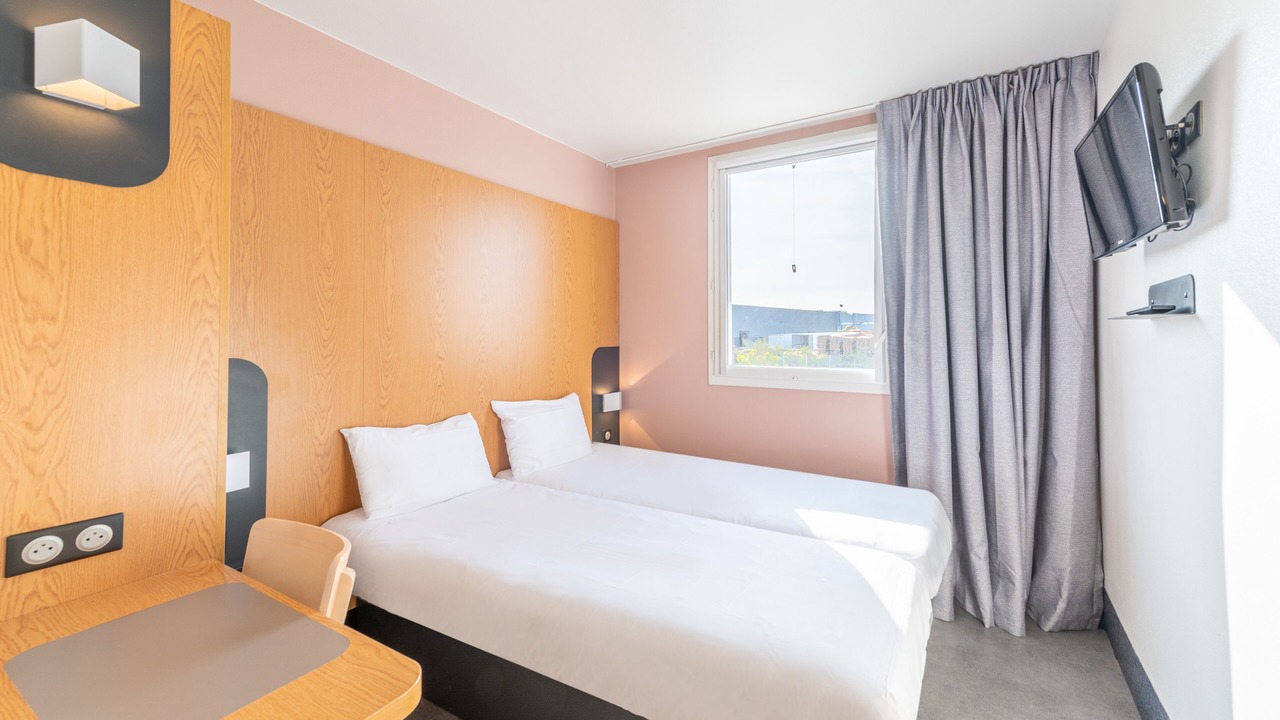 Photo of Bedroom in Lieusaint