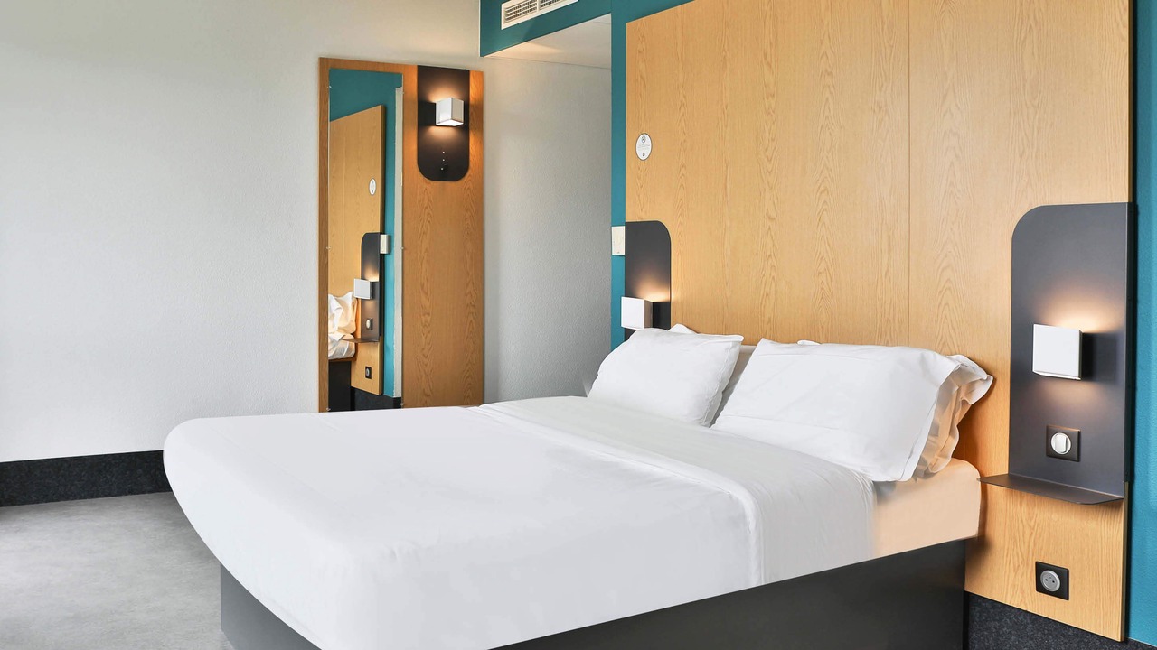Photo of Bedroom in Mouilleron-le-Captif