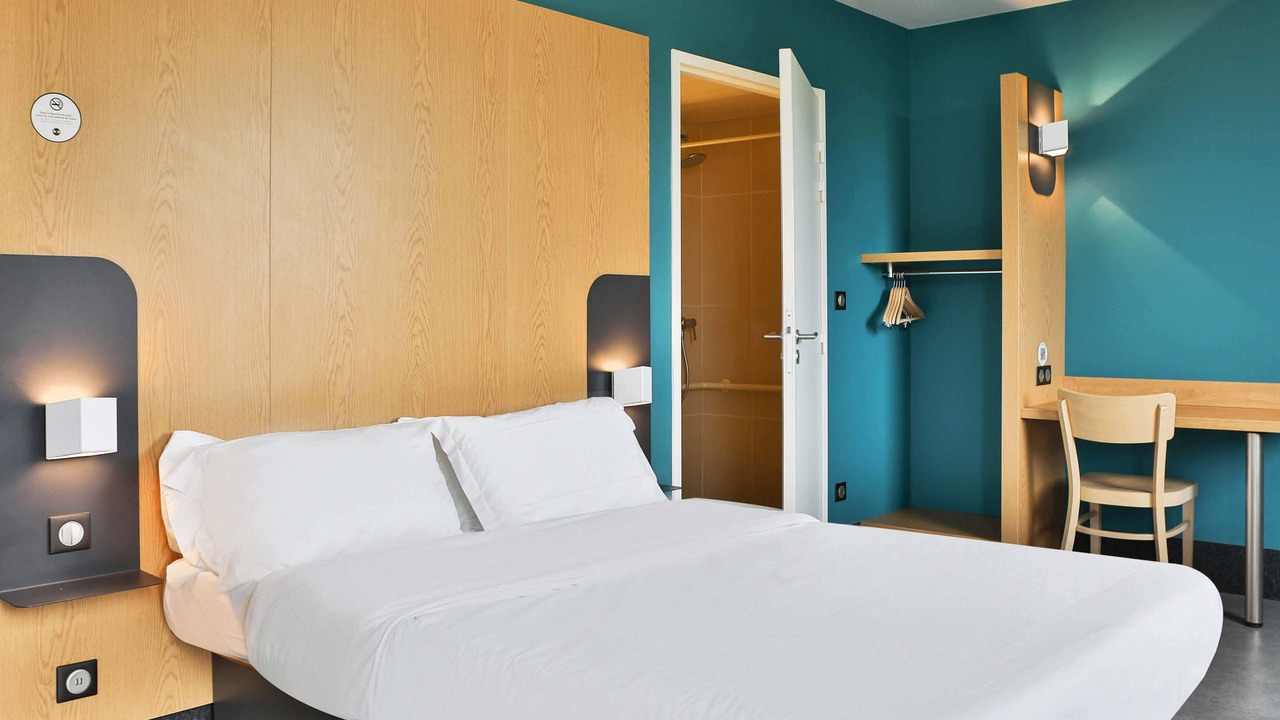 Photo of Bedroom in Mouilleron-le-Captif