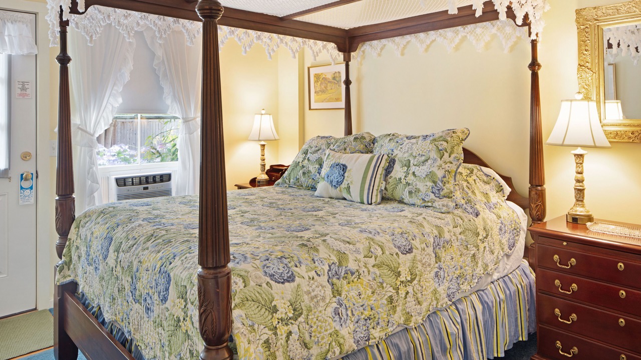 Photo of Others in Edgartown