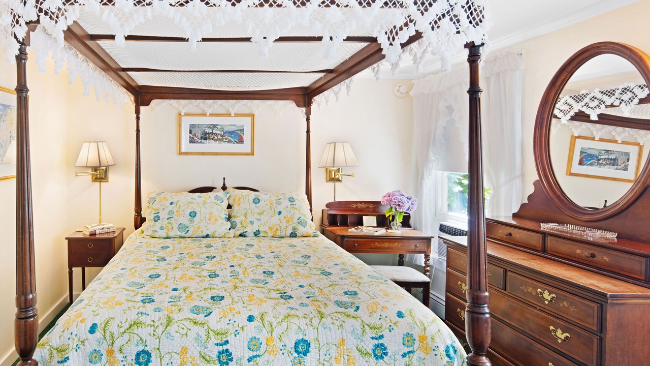 Photo of Others in Edgartown