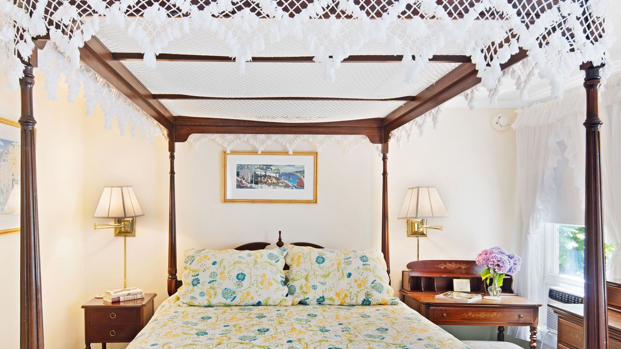 Photo of Others in Edgartown