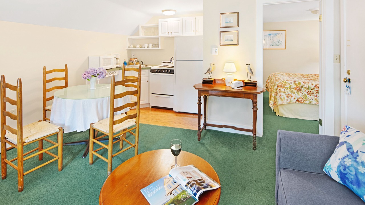 Photo of Livingroom in Edgartown