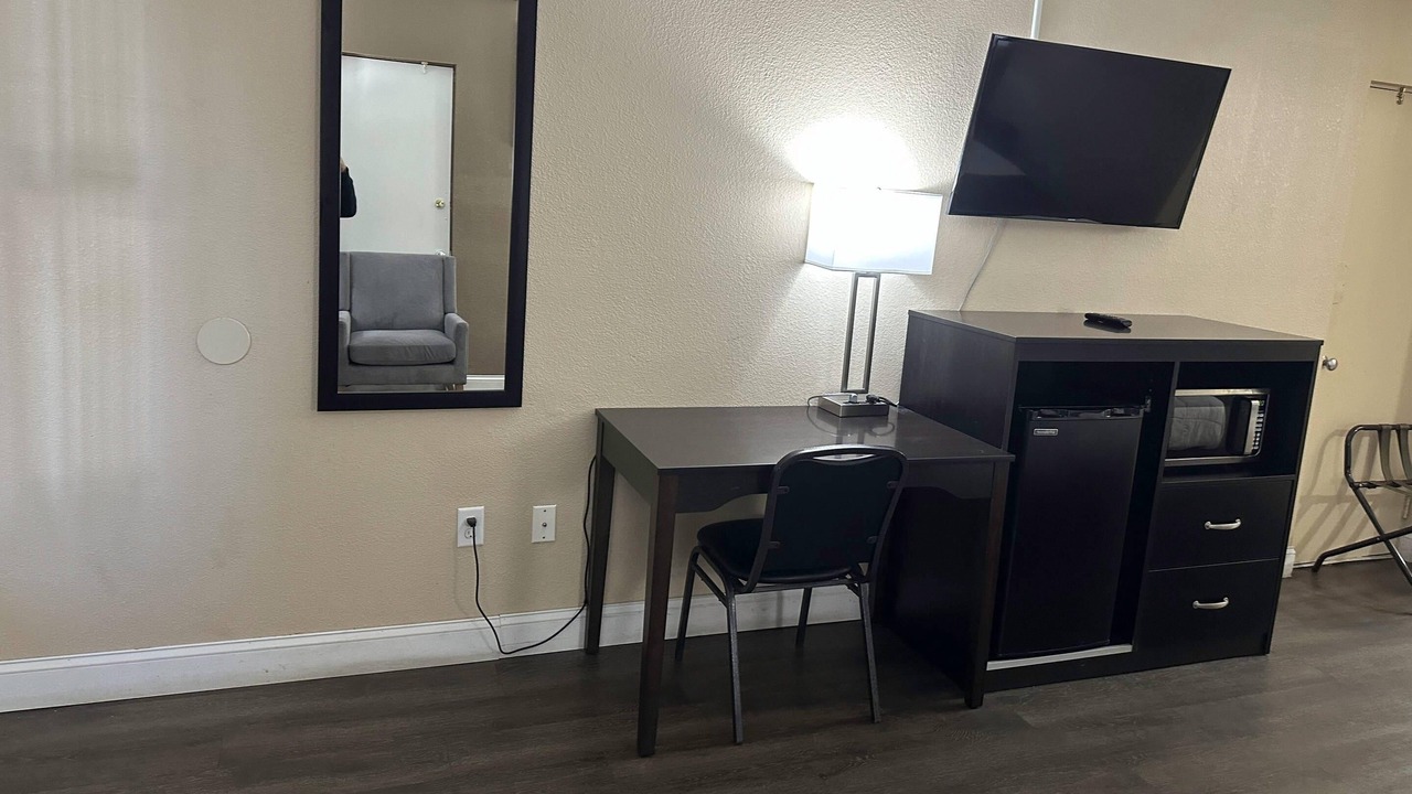 Photo of Bedroom in Bushnell
