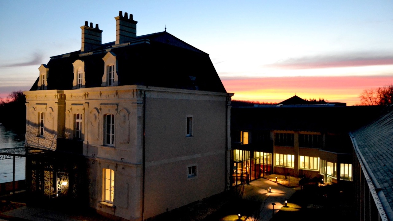 Photo of Buildings in Les Ponts-de-Ce