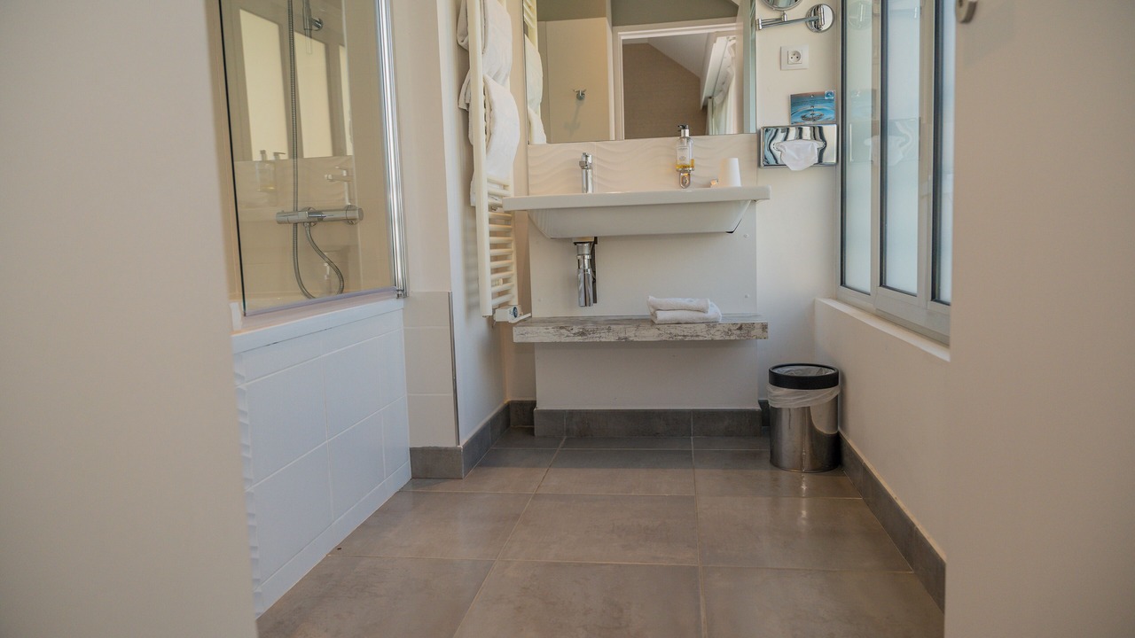 Photo of Bathroom in Les Ponts-de-Ce