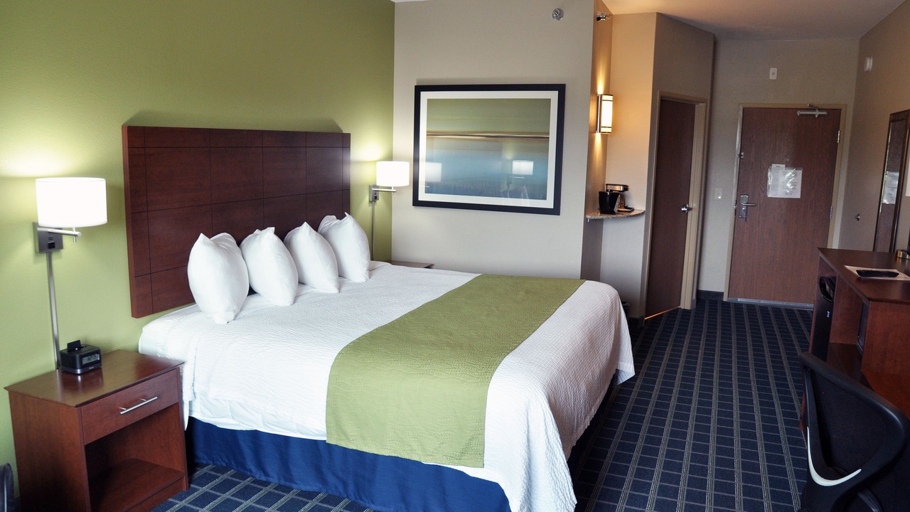 Photo of Bedroom in Algona