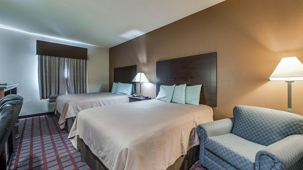 Photo of Bedroom in Cushing