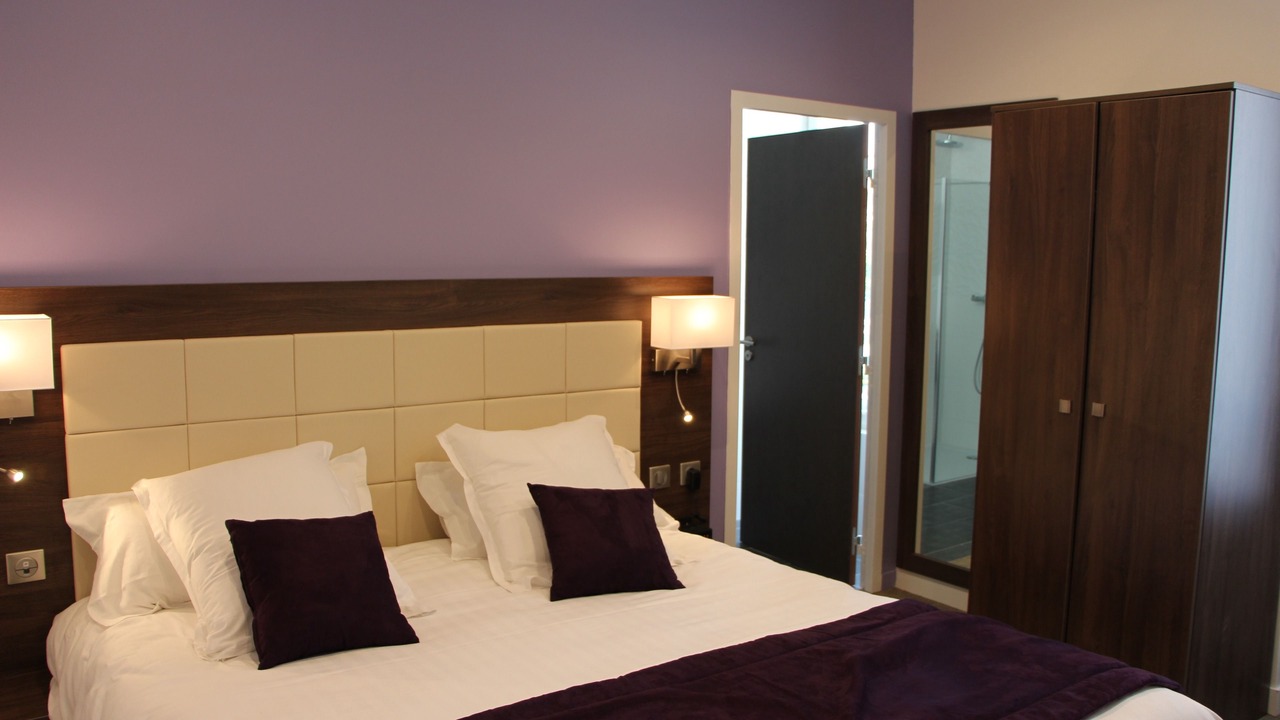 Photo of Bedroom in Poissy